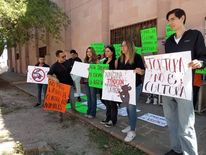 Sigue la oposición a corridas de toros