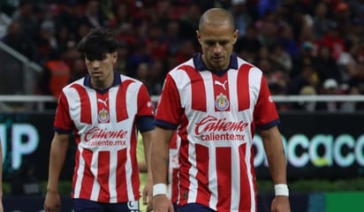 Así se disculpó Chicharito por la goleada que recibió Chivas en el Clásico Nacional