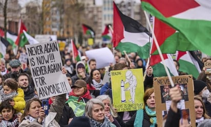 Protestan en Países Bajos por presencia de presidente israelí en inauguración de museo del Holocausto