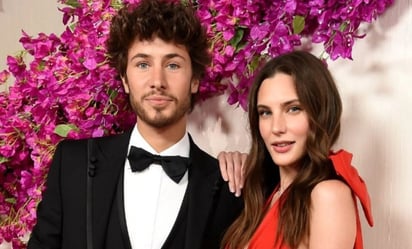 Los looks de Juanpa Zurita y Macarena Achaga en los Premios Oscar