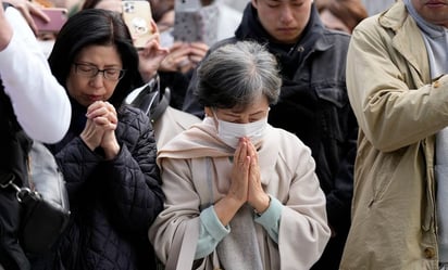 Japón recuerda con un minuto de silencio el sismo y tsunami que devastaron Fukushima hace 13 años