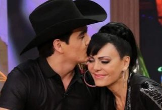 Maribel Guardia dedica desgarrador mensaje a su hijo Julián Figueroa: 'Descansa hijo amado'