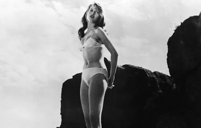 El bikini, una revolución atómica en la historia de la moda: El bikini encierra en su diminuto diseño una historia fascinante que cambió para siempre el mundo de la moda.