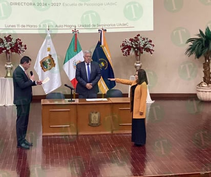 Susana Sierra toma protesta como directora de la escuela de Psicología en la Unidad Norte