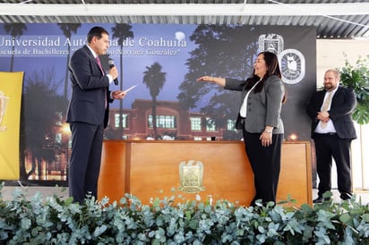 Tres mujeres asumen cargos de dirección dentro de la UAdeC