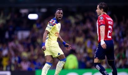 ¡Se pasó! El polémico festejo de Julián Quiñones a las Chivas