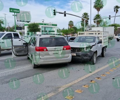 Mujer resulta lesionada en fuerte choque suscitado en la colonia Guadalupe