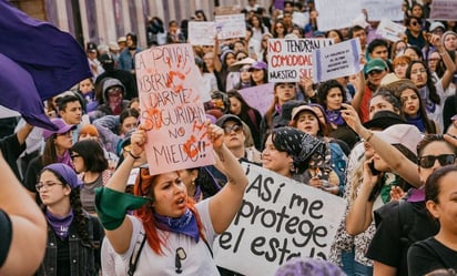 Marchan en Zacatecas contra represión y violencia registrada el 8M