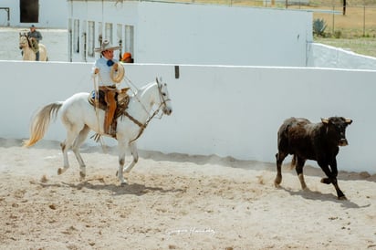 Continúa el circuito Charo 