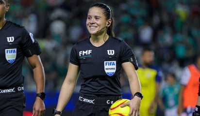 La árbitra Karen Hernández rompió en llanto tras debutar como central en la Liga MX