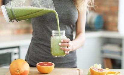 Esta es la cantidad de jugo verde que puedes tomar al día sin que resulte contraproducente