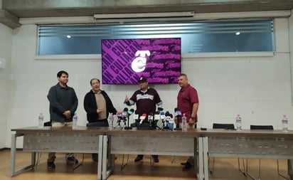 Tomateros de Culiacán nombran a Óscar Robles como su manager