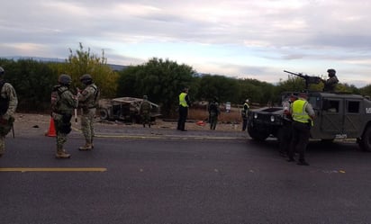 Muere militar tras choque de un tractocamión contra una unidad de Sedena en Tamaulipas