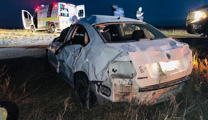 Una mujer veracruzana muere en volcadura en autopista de Allende