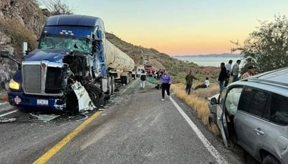 Accidente vehicular en BCS deja una mujer muerta y 46 heridos