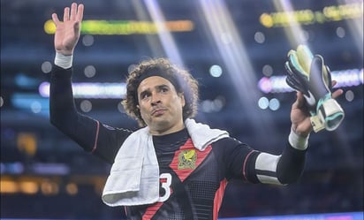 Guillermo Ochoa recibe elogios internacionales por su actuación con la Selección Mexicana