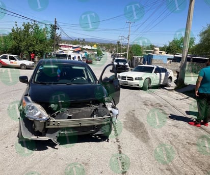 Conductores ignora alto y choca en la colonia Hipódromo