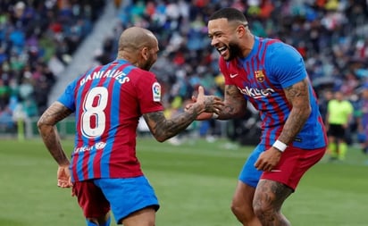 Memphis Depay habría pagado la fianza de Dani Alves para dejar prisión