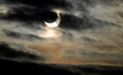 Podrían nubes eclipsar el eclipse