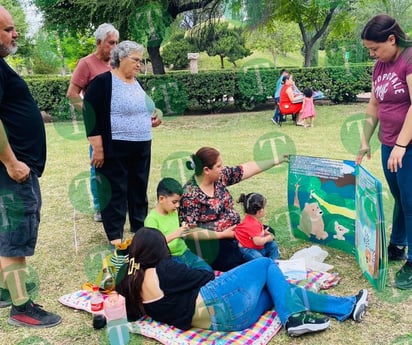 En preescolar incentivan la lectura en los niños junto con padres de familia