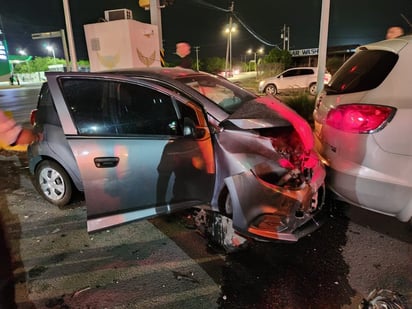 Accidente en avenida Roma deja daños materiales y un lesionado