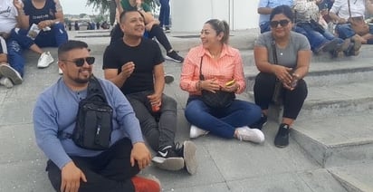 Turistas saturan comercios en el Centro Histórico durante el 'Festival Solar' organizado por el municipio