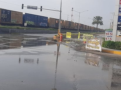 La fuga de drenaje frente al Estadio 123 persiste