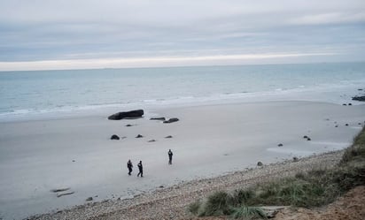 Mueren 3 niñas en naufragio de un barco de migrantes cerca de isla griega