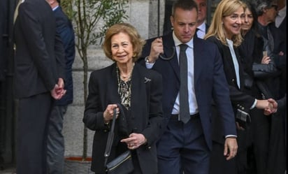 Internan a la reina Sofía por infección en tracto urinario; recibe la visita de su hijo, el rey Felipe VI de España