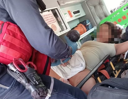 Estadounidense da a luz en ambulancia de bomberos de Piedras Negras