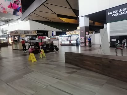 Vuelven a abrir todos los locales del mall