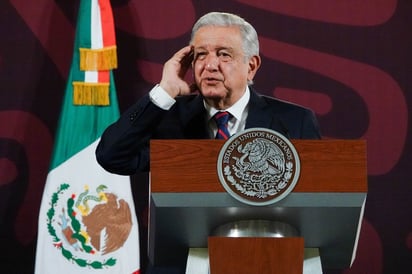 AMLO garantiza a youtubers y comunicadores 'alternativos' encuentro internacional