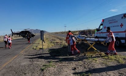 Localizan con vida a migrantes extraviados en el desierto de Samalayuca, Chihuahua