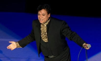 Integran 'Amor eterno', de Juan Gabriel, a la Biblioteca del Congreso de EU