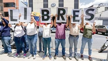 SIP inicia reunión semestral con alerta sobre 'riesgos crecientes' para el periodismo