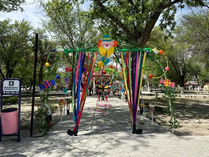 El túnel de la Plaza Principal de Zaragoza se transforma en un mundo mágico para el Día del Niño