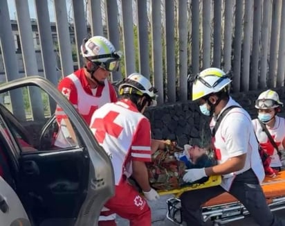 Trabajador de AHMSA pide ayuda por accidente de su padre y hermana