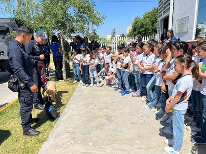 Alumnos del Colegio Americano de Saltillo visitaron el Centro de Control C4