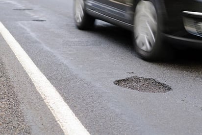 Ocho de cada diez personas en Saltillo observan baches en su comunidad, La situación es aún peor en Piedras Negras