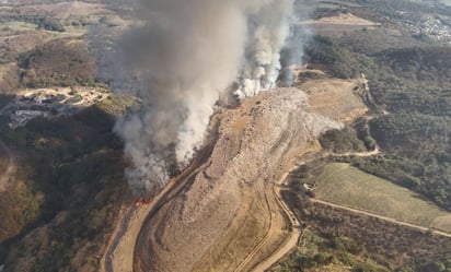 Suspenden clases por incendio en basurero de Tepic, Nayarit