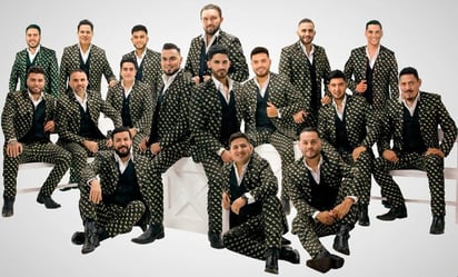 Vocalista de El Recodo es tocado indebidamente por una fan