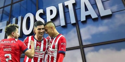 No todo es alegría en Chivas, estaba en su mejor momento y ahora fue al hospital