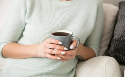 A qué hora es mejor tomar el café; recomendación de expertos