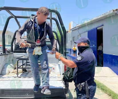 Hombre fue detenido por consumo de sustancias tóxicas en el sector Oriente de Monclova