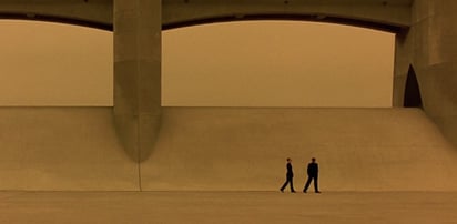 Esta emblemática película de ciencia ficción regresa en forma de serie: En 1997, Gattaca llegó a los cines, presentando un futuro distópico donde la ingeniería genética moldeó la sociedad