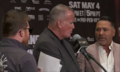 Canelo Álvarez y Óscar de la Hoya protagonizan pleito: 'Eres un pend...'