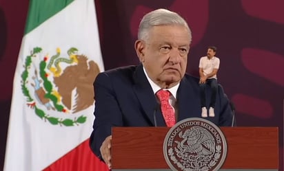 Eugenio Derbez participa en sketch político, se le aparece a AMLO y hablan sobre el Tren Maya