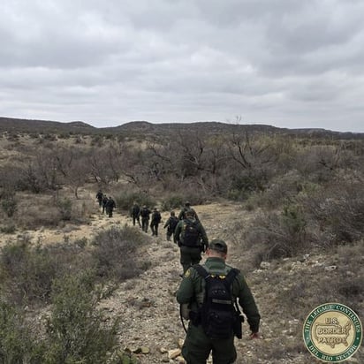 Durante el mes de abril de 2024, en promedio, 323 migrantes cruzaron diariamente entre Coahuila y TX