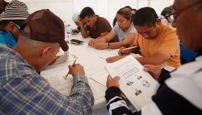 Busca SEP a más de 11 mil voluntarios para apoyar al INEA