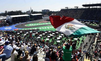 Presidente de la Fórmula 1 quiere extender, por varios años más, el Gran Premio de México